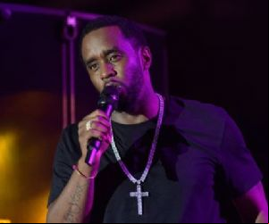 Ex de Diddy que o acusa de abuso confessa que ainda o ama