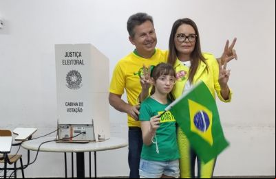 Virginia alfineta Lula antes de registrar voto: 'Eu me recuso a votar em quem j