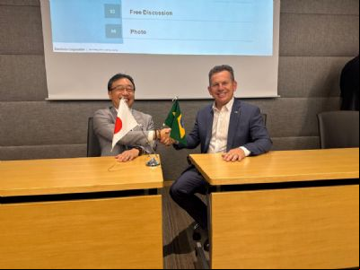 Governo estreita rela