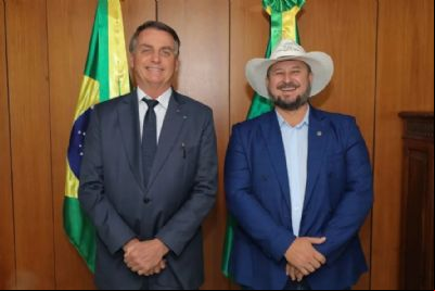 Cattani chama investiga